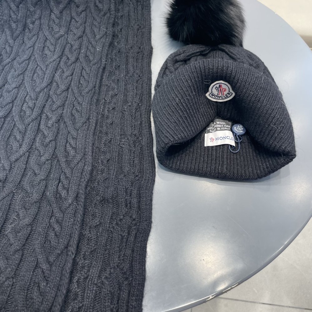 Комплект шерстяные шапка и шарф фото 9