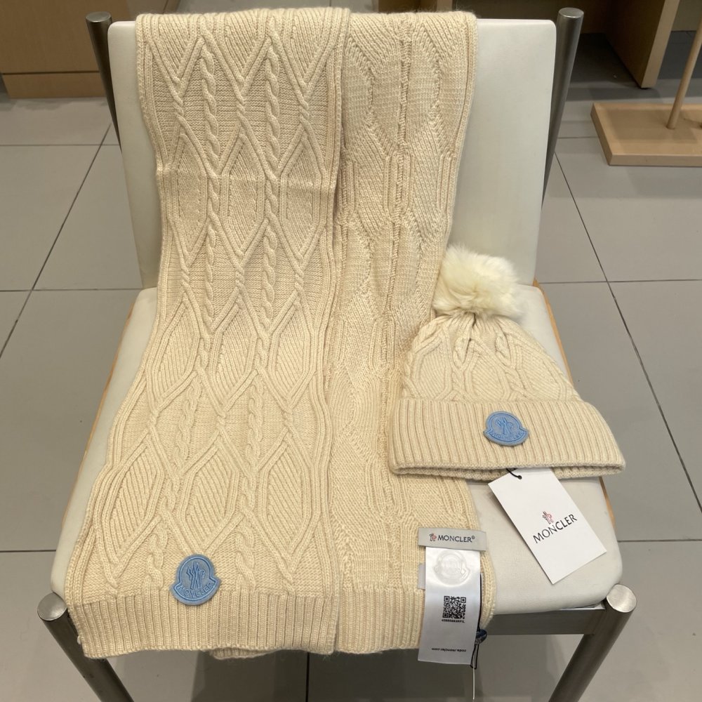 Комплект вовняні шапка і шарф фото 9