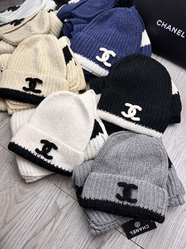 Комплект шерстяные шапка и шарф фото 9