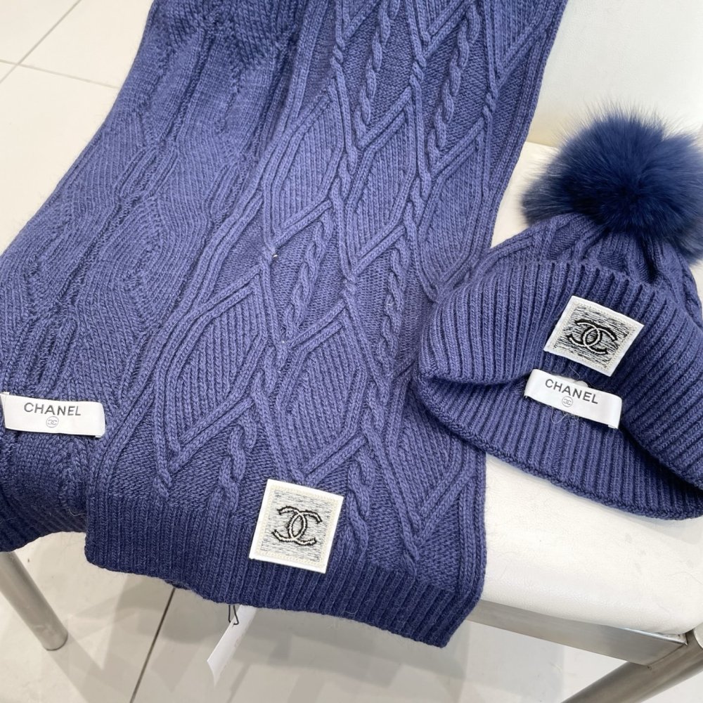 Комплект шерстяные шапка и шарф фото 9