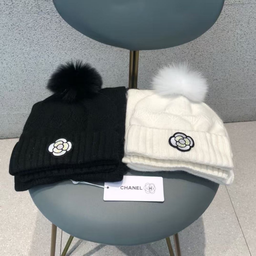 Комплект шерстяные шапка и шарф фото 9