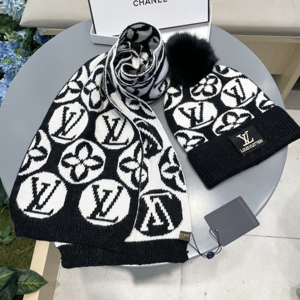 Комплект вовняні шапка і шарф фото 9