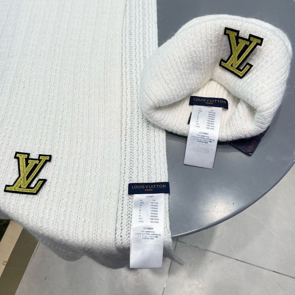 Комплект вовняні шапка і шарф фото 9