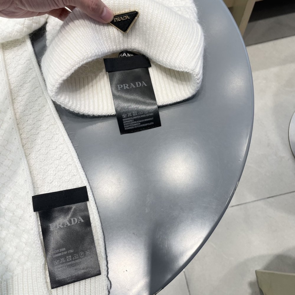 Комплект шерстяные шапка и шарф фото 9