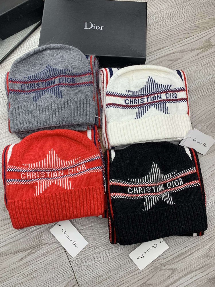 Комплект шерстяные шапка и шарф фото 9