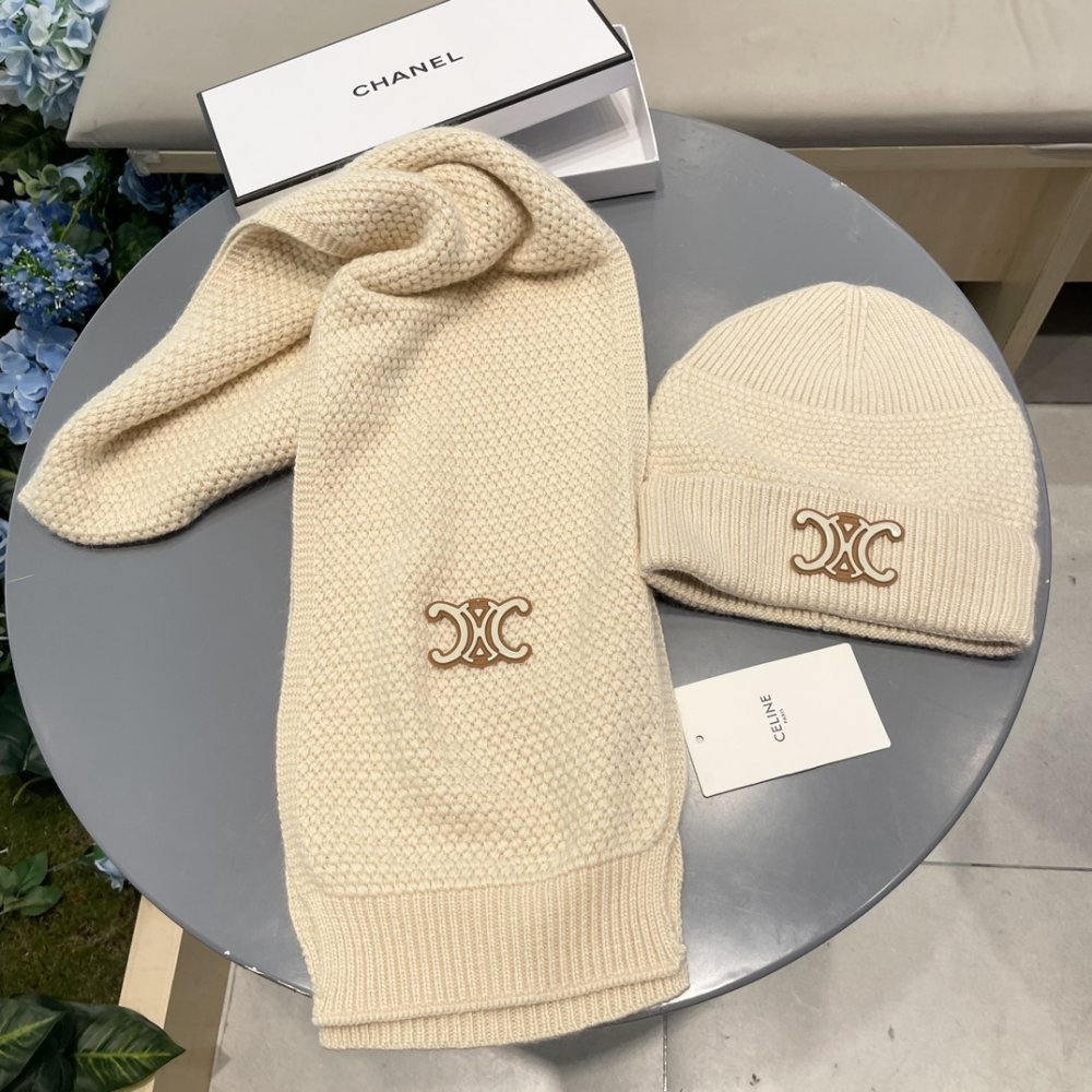 Комплект шерстяные шапка и шарф фото 9