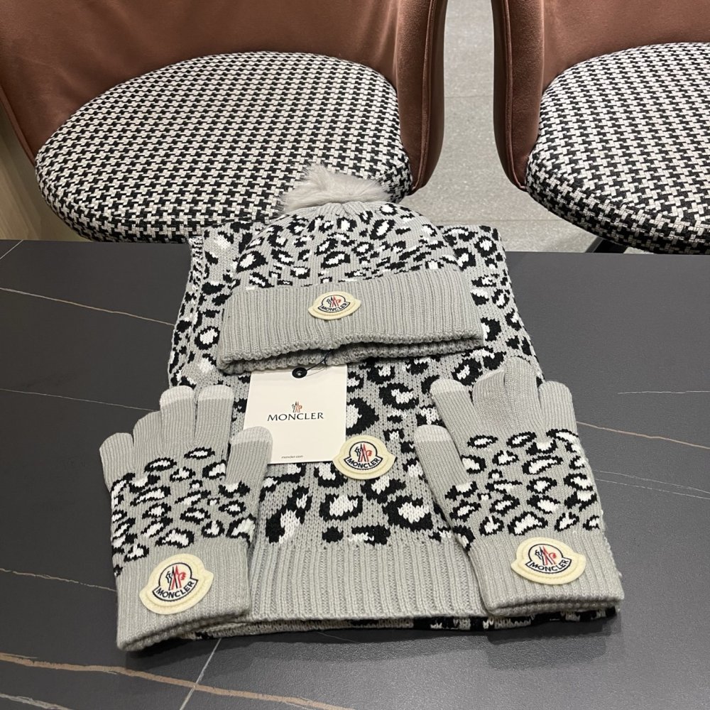 Комплект вовняні шапка, шарф і рукавички фото 10