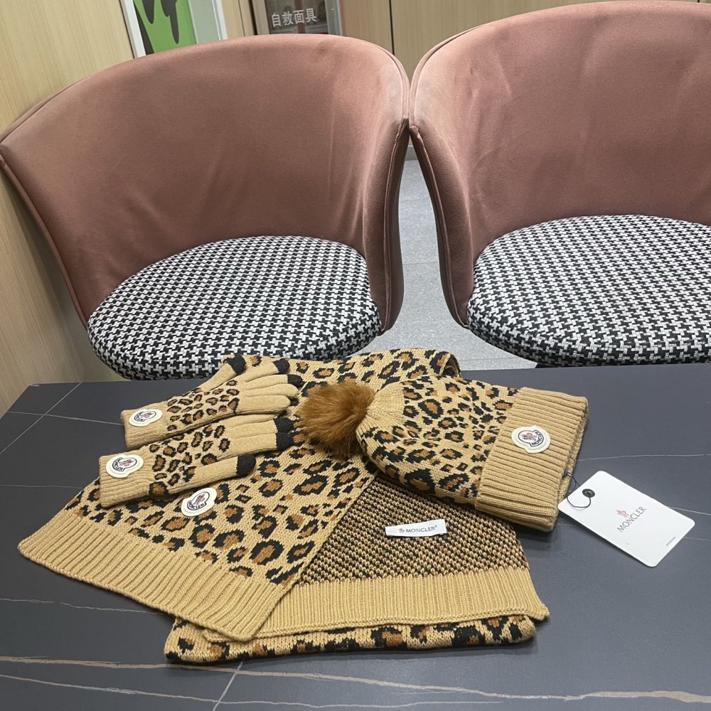 Комплект вовняні шапка, шарф і рукавички фото 10