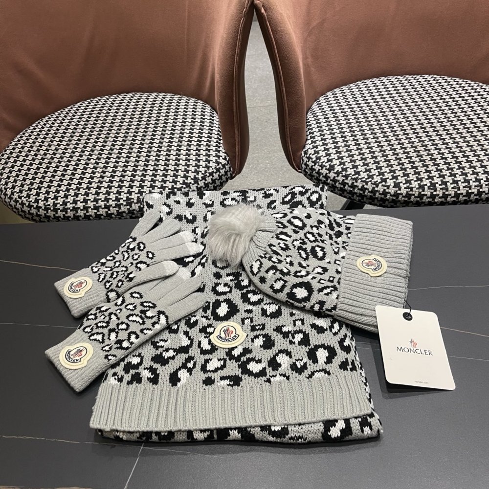 Комплект вовняні шапка, шарф і рукавички фото 4