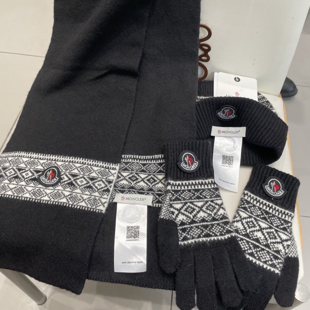 Комплект шерстяные шапка, шарф и перчатки фото 9