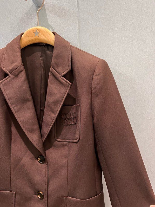 Коричневий піджак жіночий фото 8