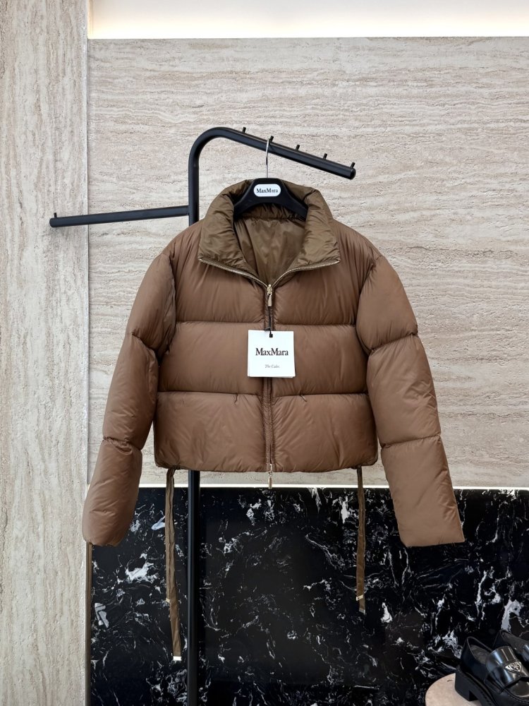 Короткая двусторонняя куртка пуховик с воротником стойкой