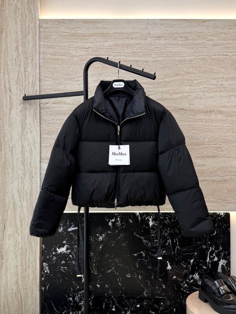 Короткая двусторонняя куртка пуховик с воротником стойкой