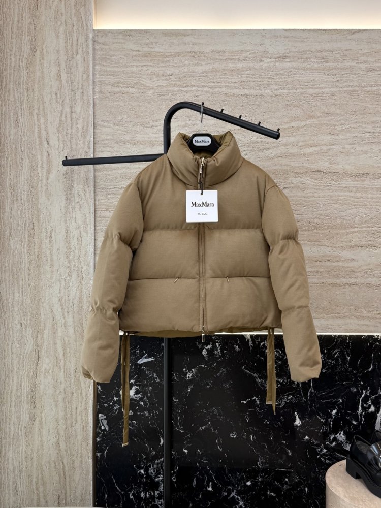 Короткая двусторонняя куртка пуховик с воротником стойкой