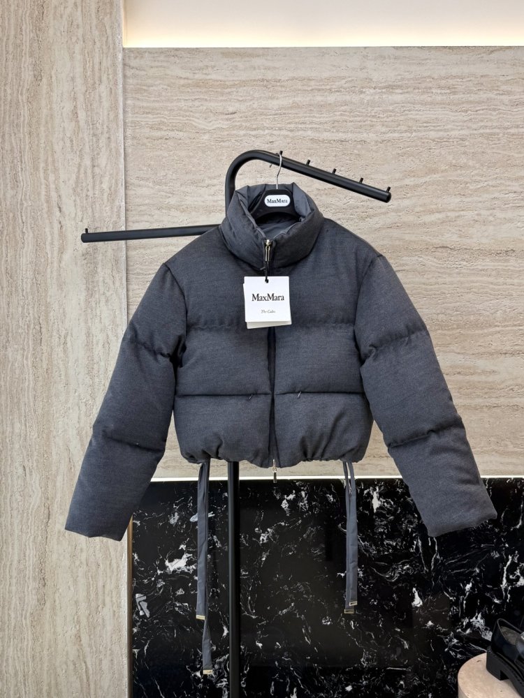 Короткая двусторонняя куртка пуховик с воротником стойкой