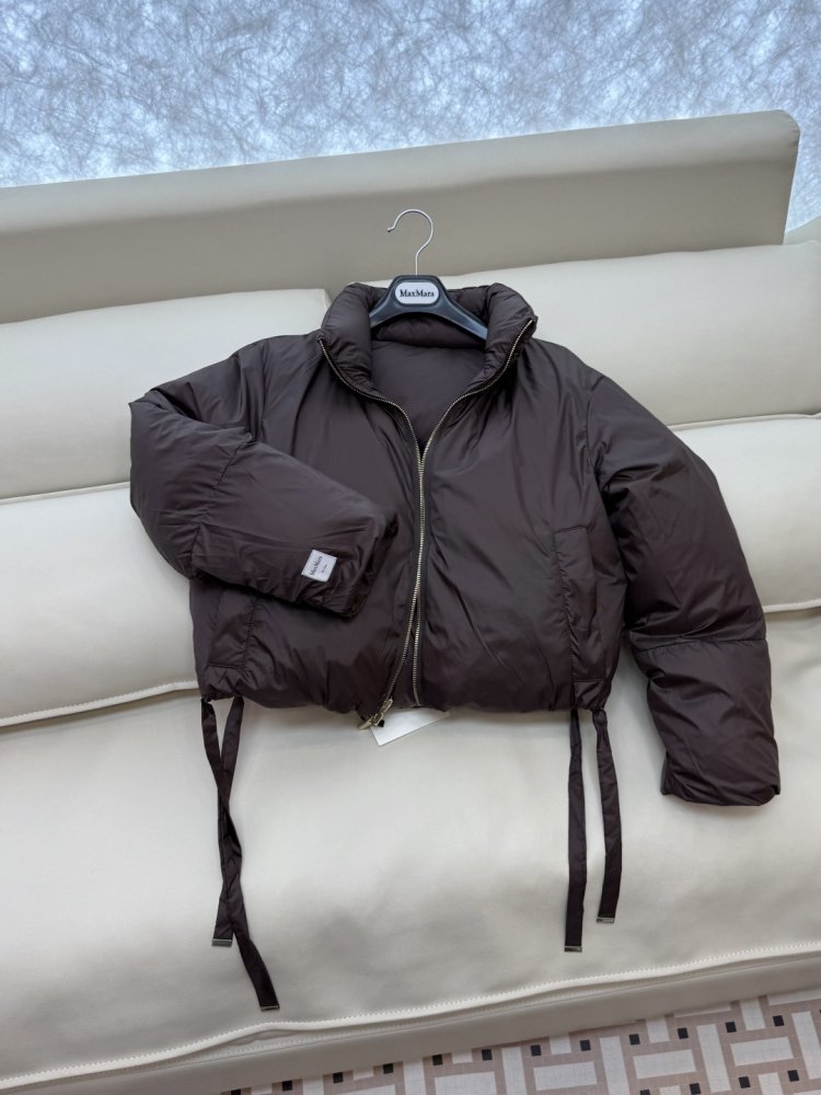 Короткая двусторонняя куртка пуховик с воротником стойкой фото 4