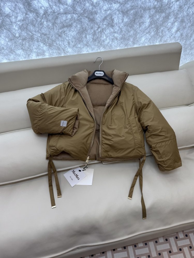 Короткая двусторонняя куртка пуховик с воротником стойкой фото 4