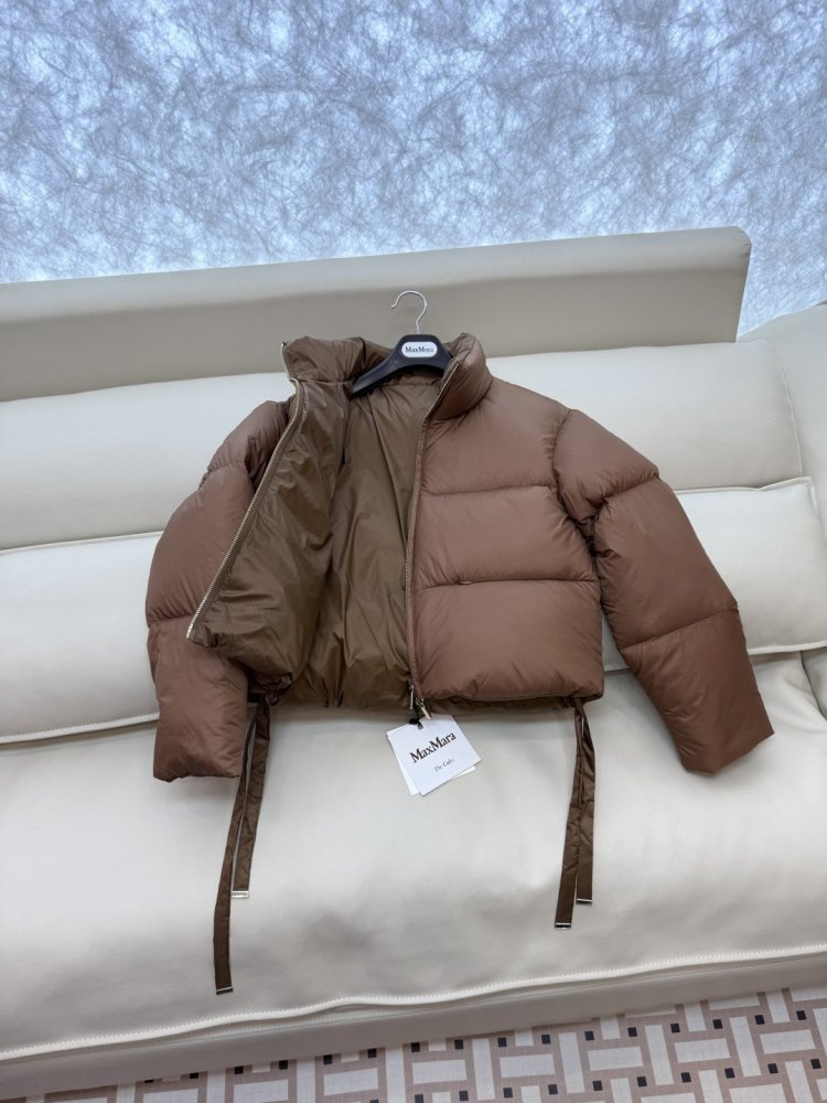 Короткая двусторонняя куртка пуховик с воротником стойкой фото 5