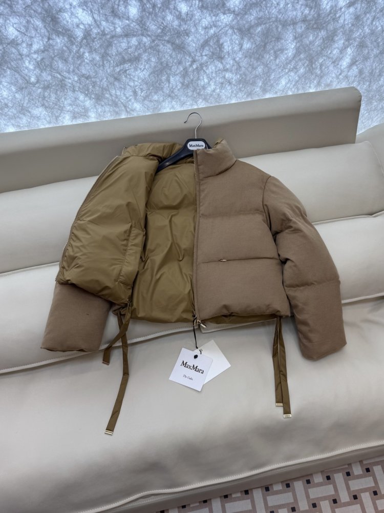 Короткая двусторонняя куртка пуховик с воротником стойкой фото 5