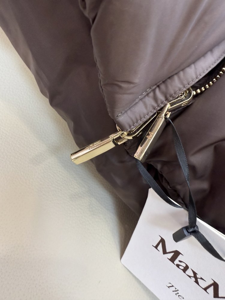 Короткая двусторонняя куртка пуховик с воротником стойкой фото 8