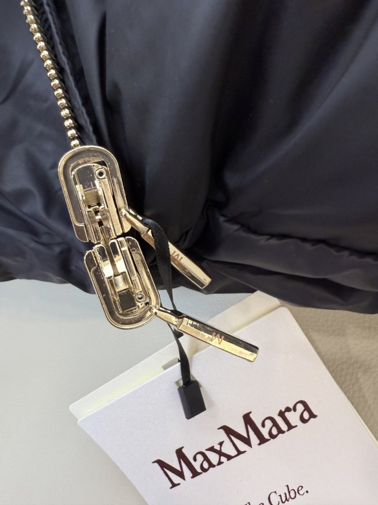 Короткая двусторонняя куртка пуховик с воротником стойкой фото 8