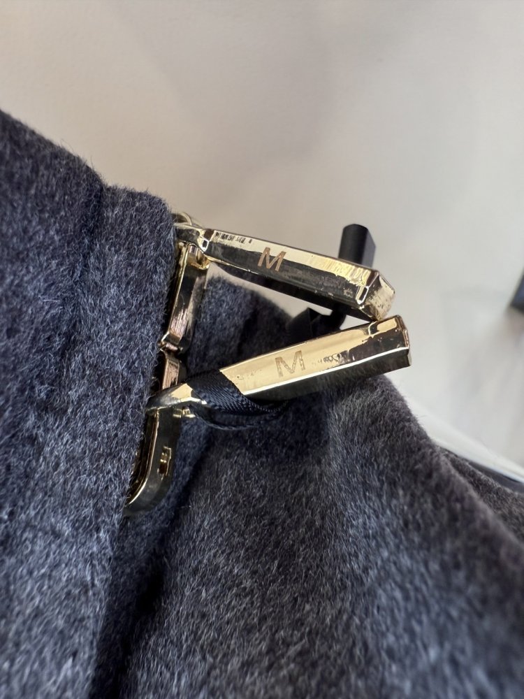 Короткая двусторонняя куртка пуховик с воротником стойкой фото 8