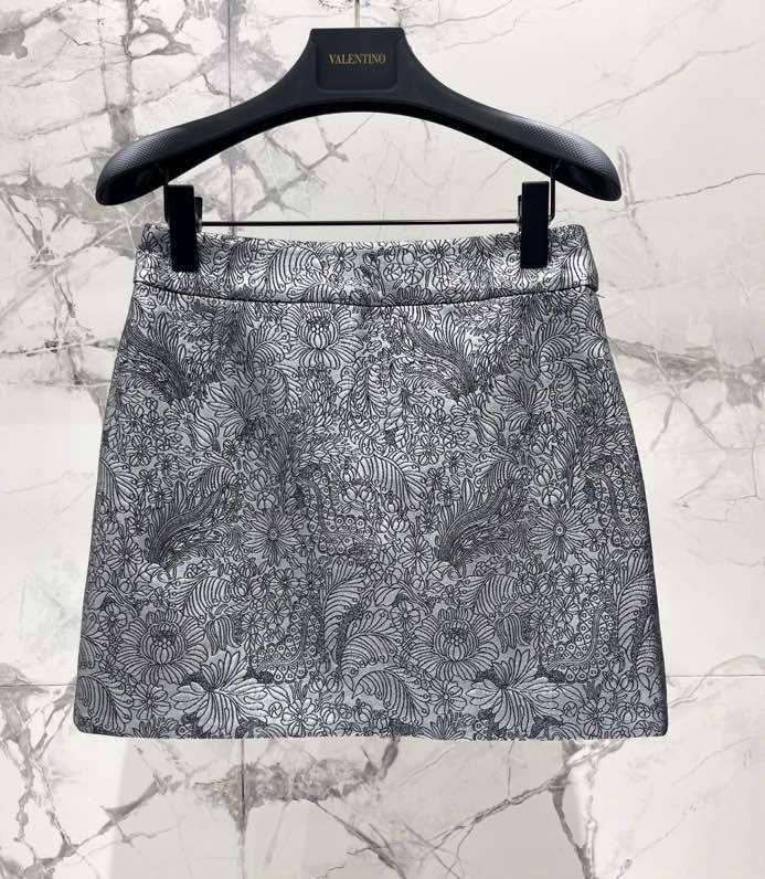 Короткая юбка с заниженной талией фото 5