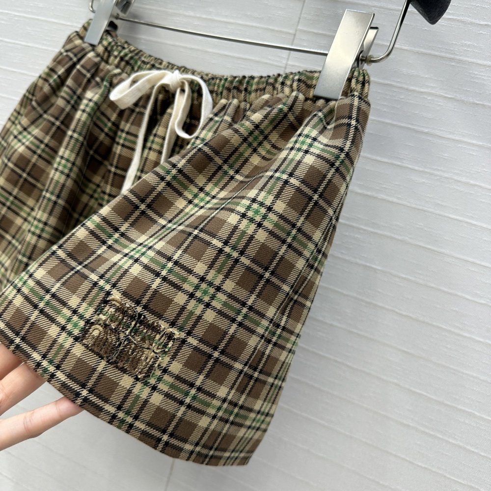 Короткая юбка фото 8