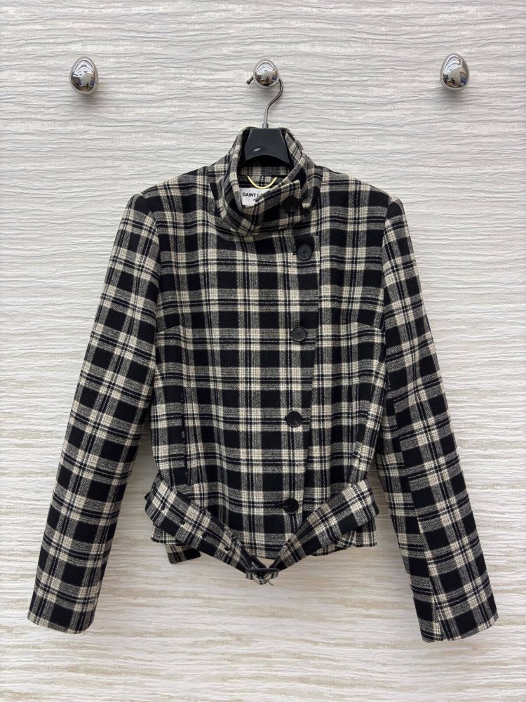 Коротка картата куртка жіноча