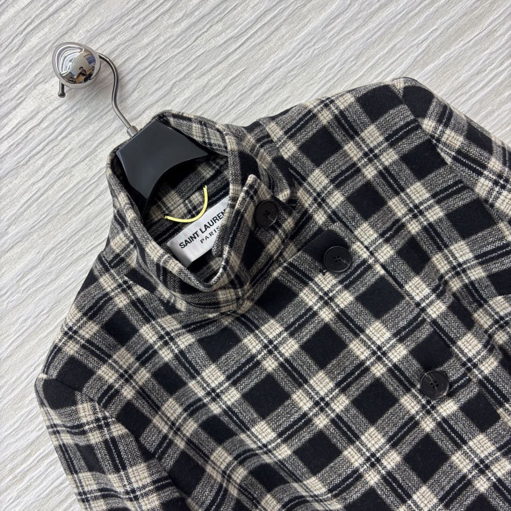 Коротка картата куртка жіноча фото 5