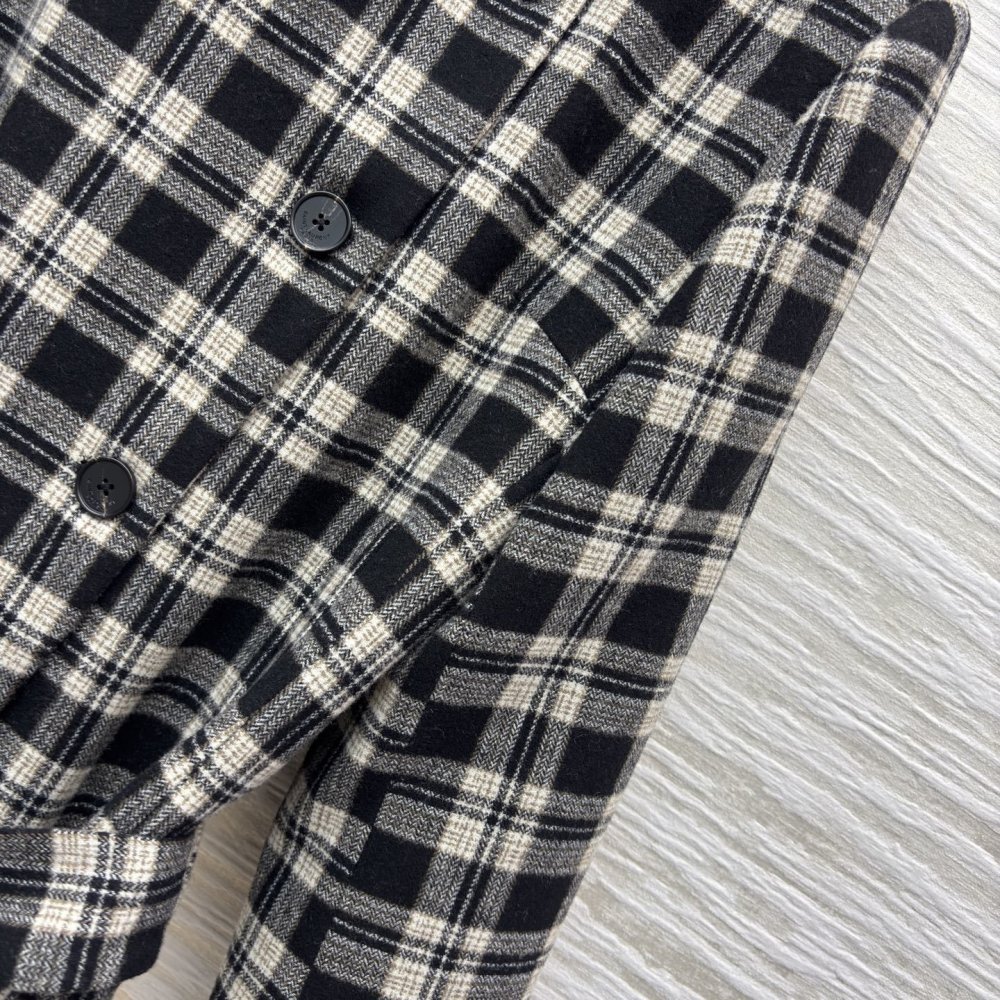 Коротка картата куртка жіноча фото 7