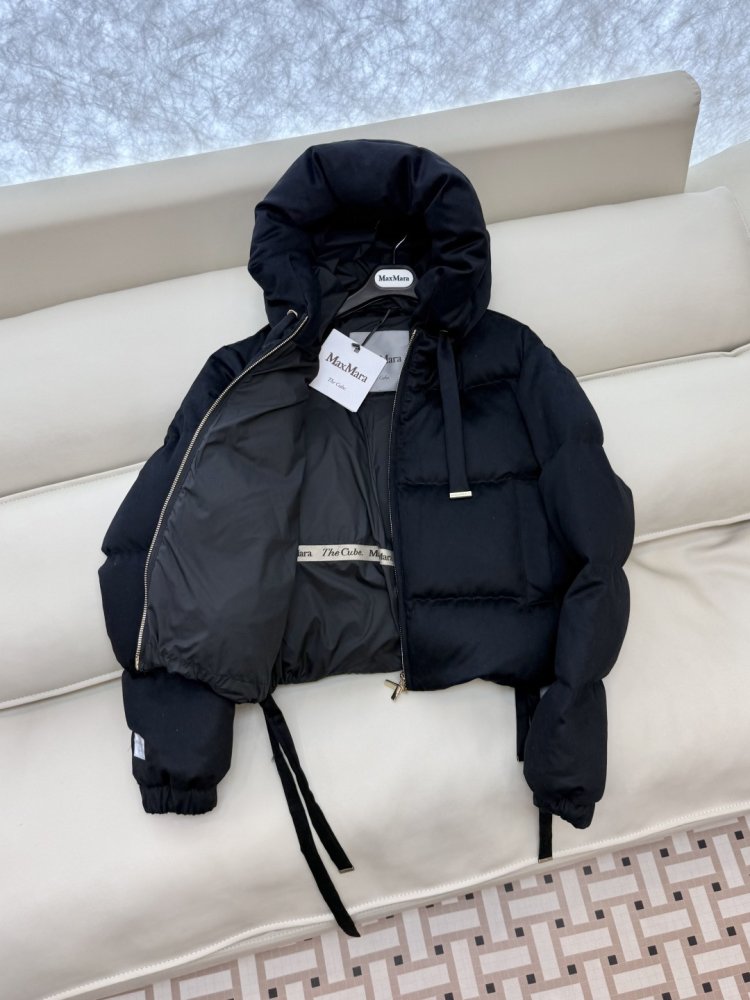 Короткая куртка пуховик с капюшоном фото 4