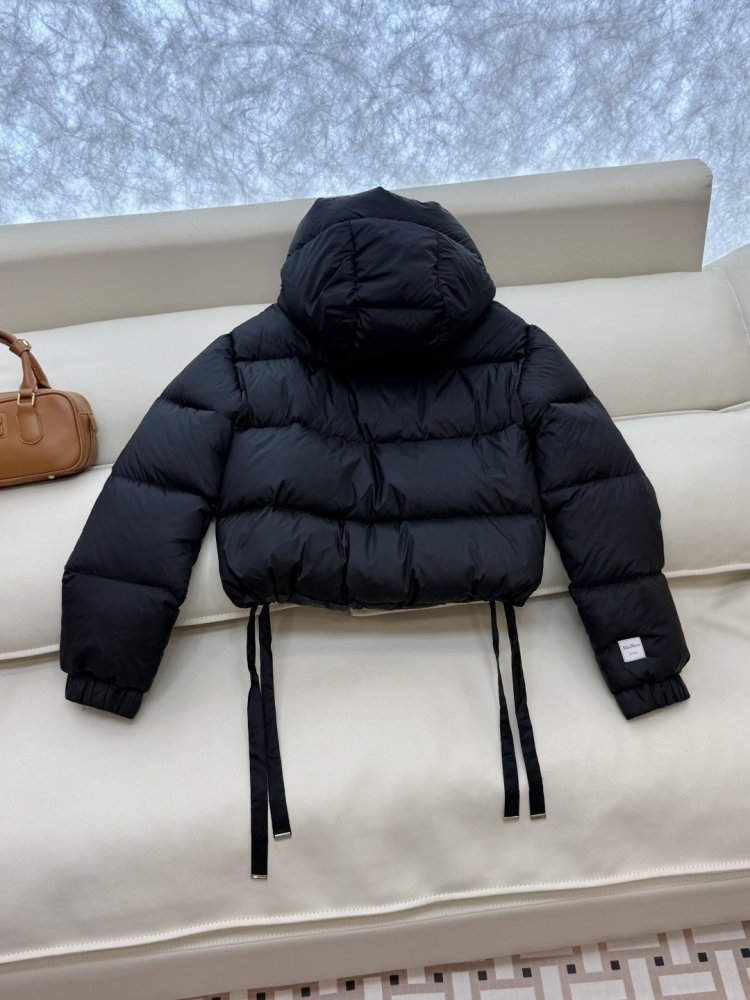 Короткая куртка пуховик с капюшоном фото 5