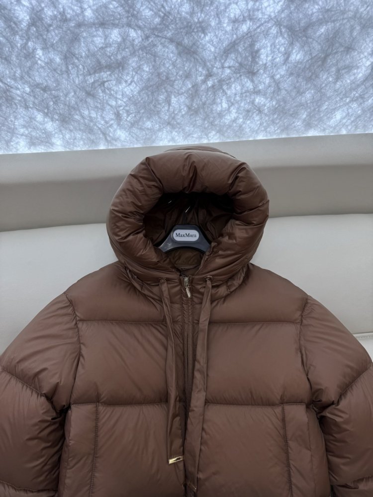 Короткая куртка пуховик с капюшоном фото 6