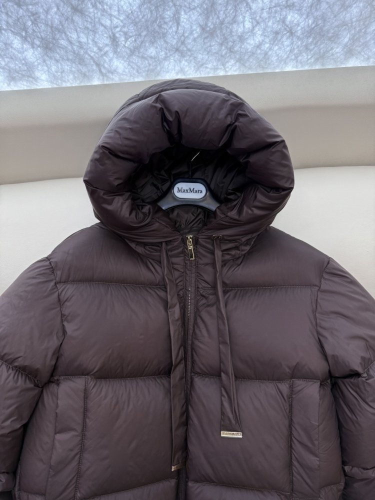 Короткая куртка пуховик с капюшоном фото 6