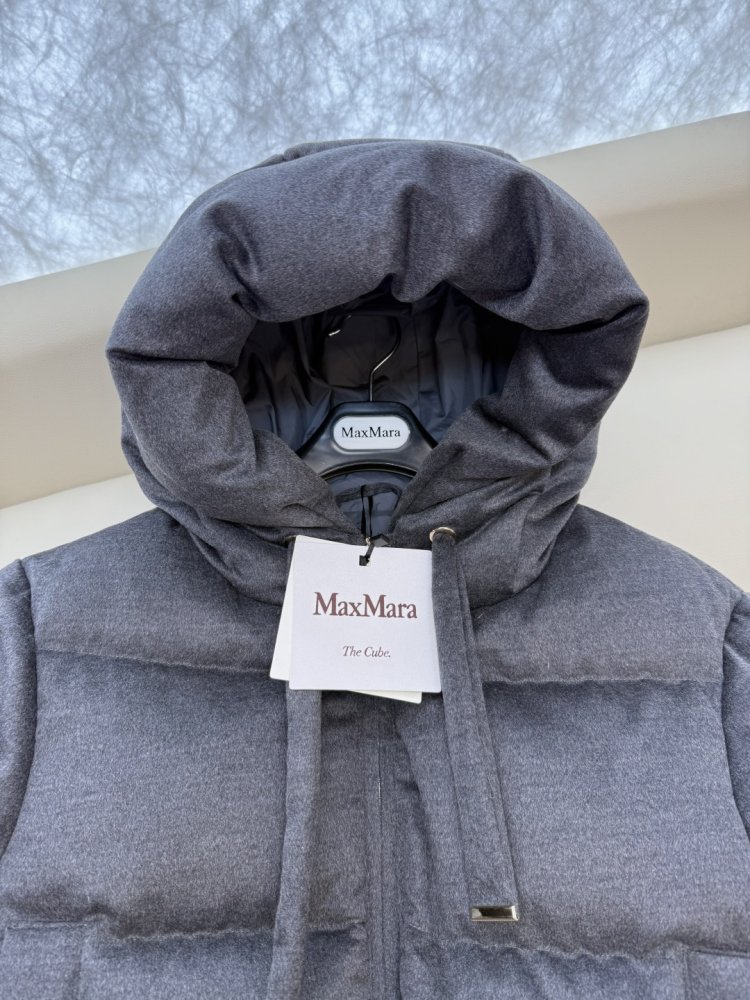 Короткая куртка пуховик с капюшоном фото 6