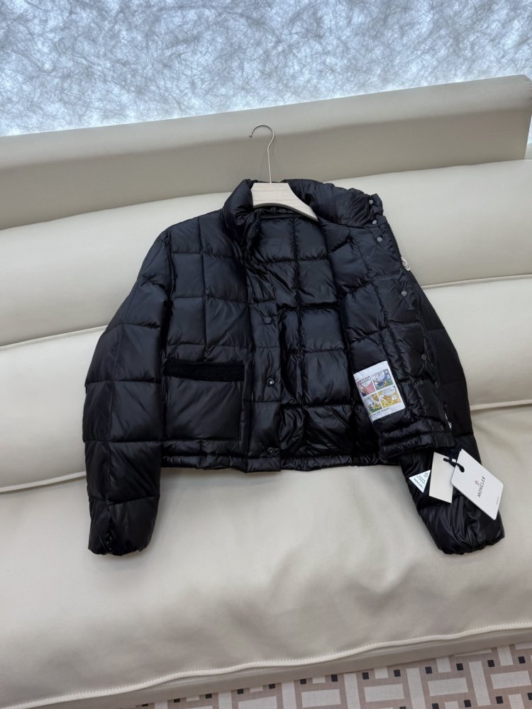 Короткая куртка пуховик с воротником стойкой фото 4