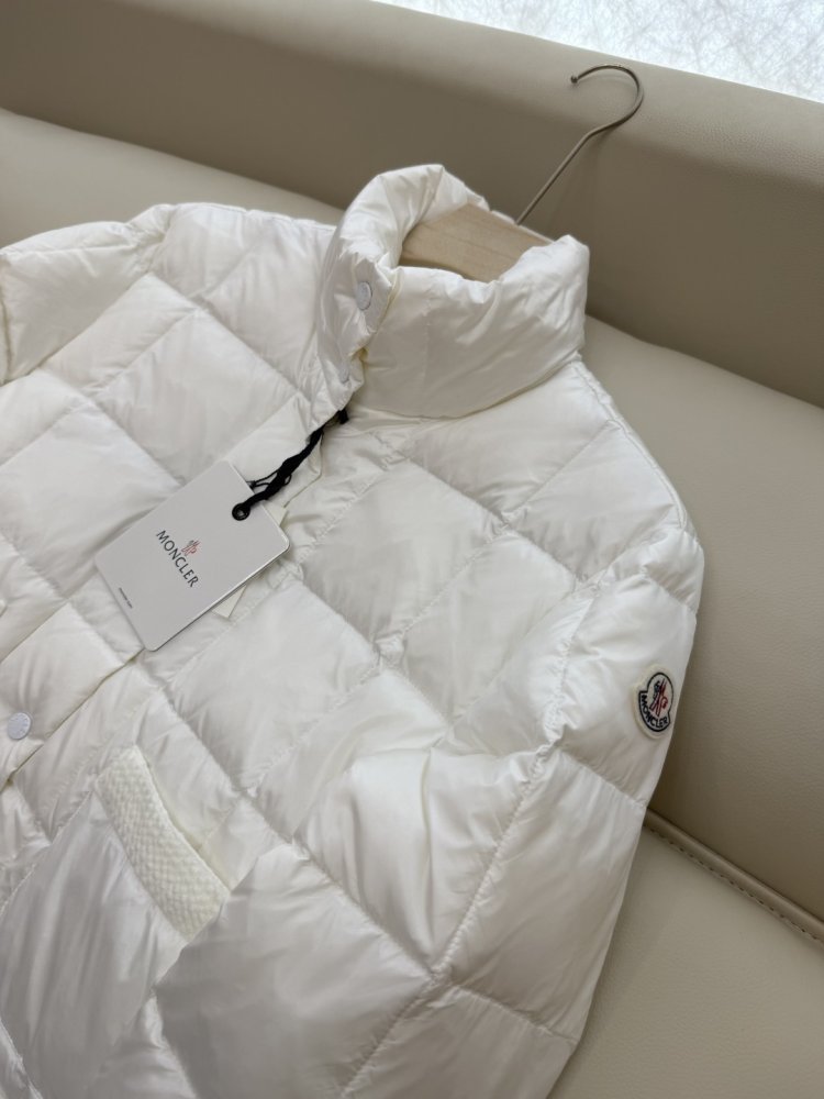 Короткая куртка пуховик с воротником стойкой фото 6