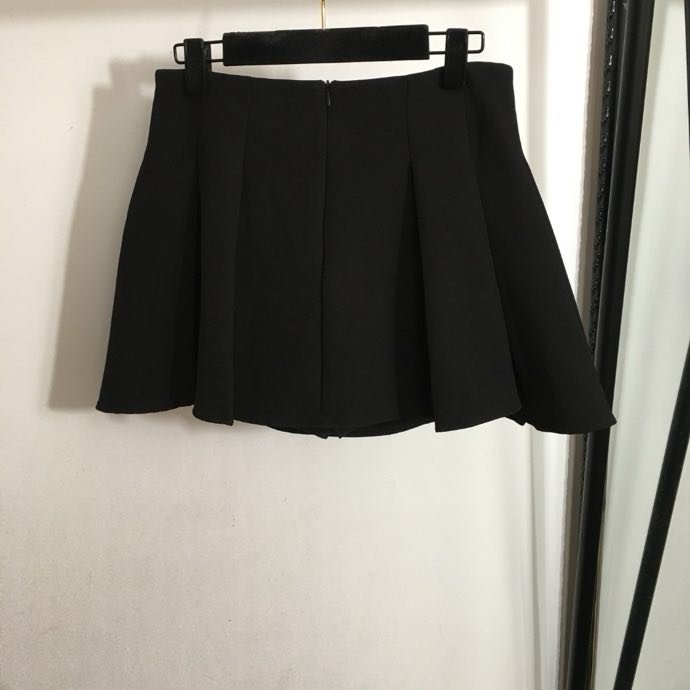 Короткая плиссированная юбка фото 3