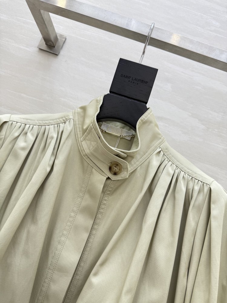 Short women's jacket from collar-reception фото 2