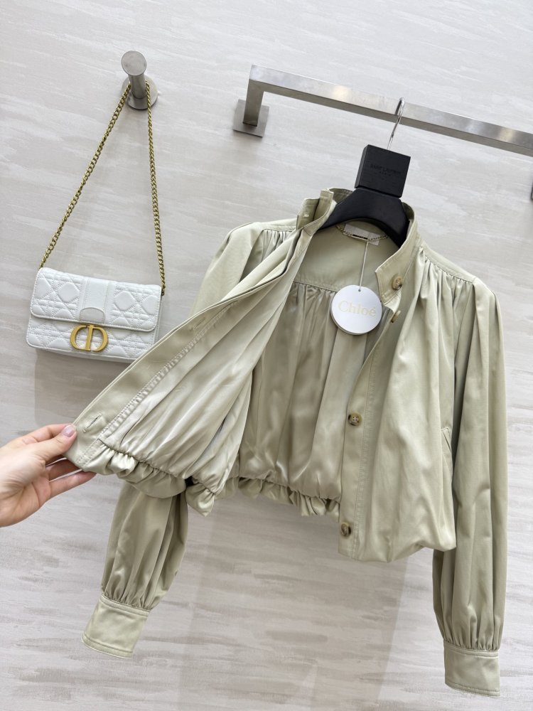 Short women's jacket from collar-reception фото 8