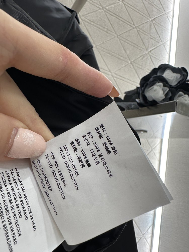 Short vest on feathers фото 9