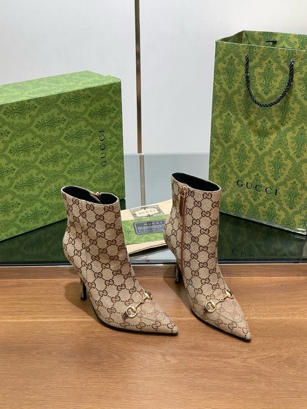 Короткие сапоги на высоком каблуке с пряжкой Horsebit фото 3