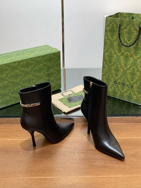 Короткие сапоги на высоком каблуке с пряжкой Horsebit фото 4