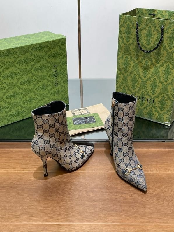 Короткие сапоги на высоком каблуке с пряжкой Horsebit фото 6