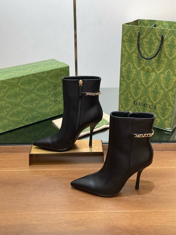 Короткие сапоги на высоком каблуке с пряжкой Horsebit фото 7