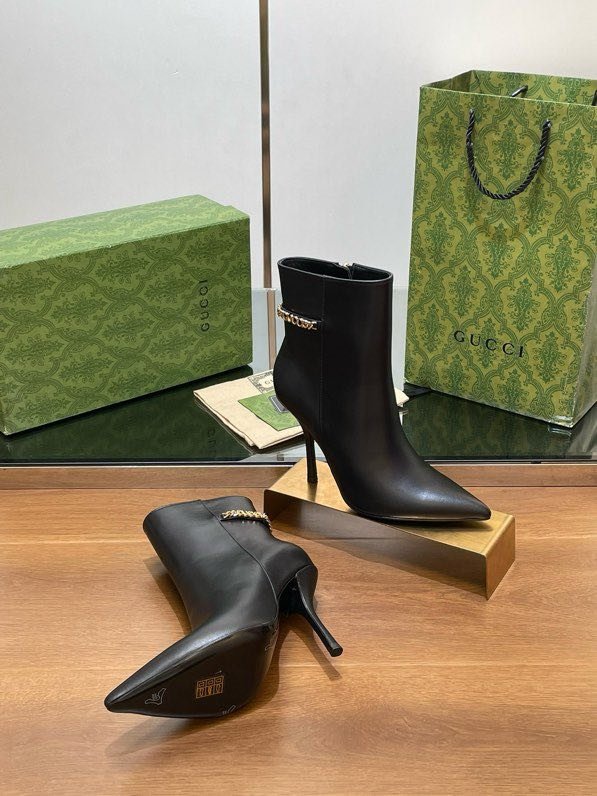 Короткие сапоги на высоком каблуке с пряжкой Horsebit фото 9