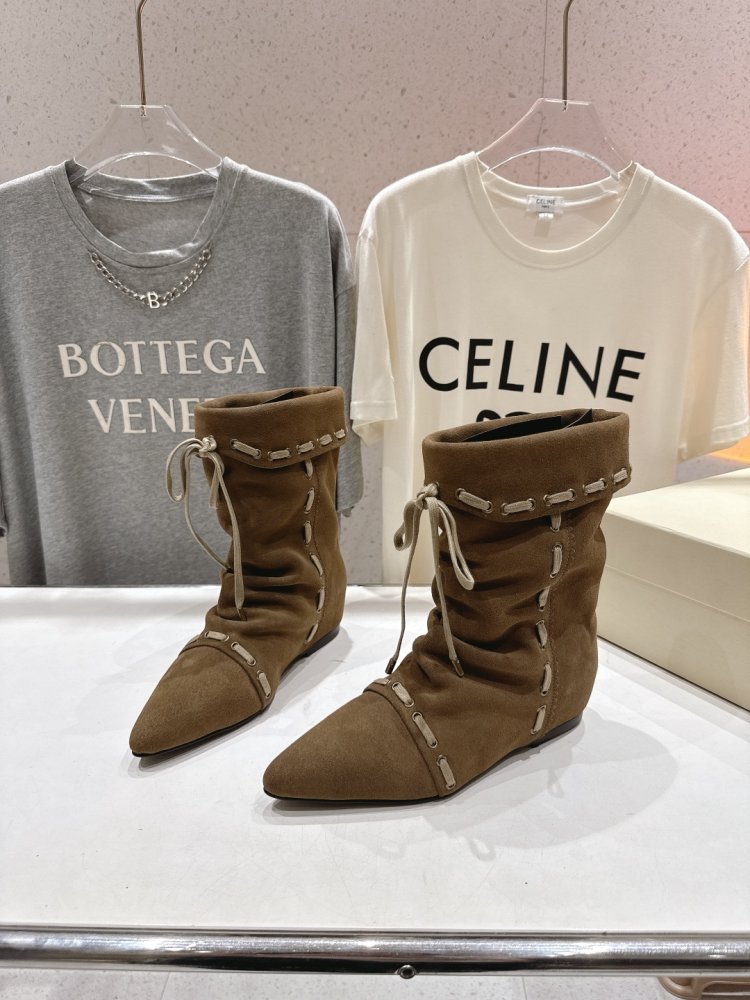 Короткі жіночі саопги зі шнурівкою до середини гомілки