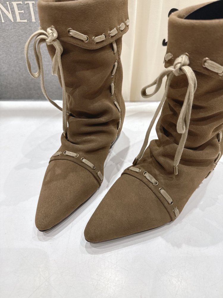 Короткі жіночі саопги зі шнурівкою до середини гомілки фото 7