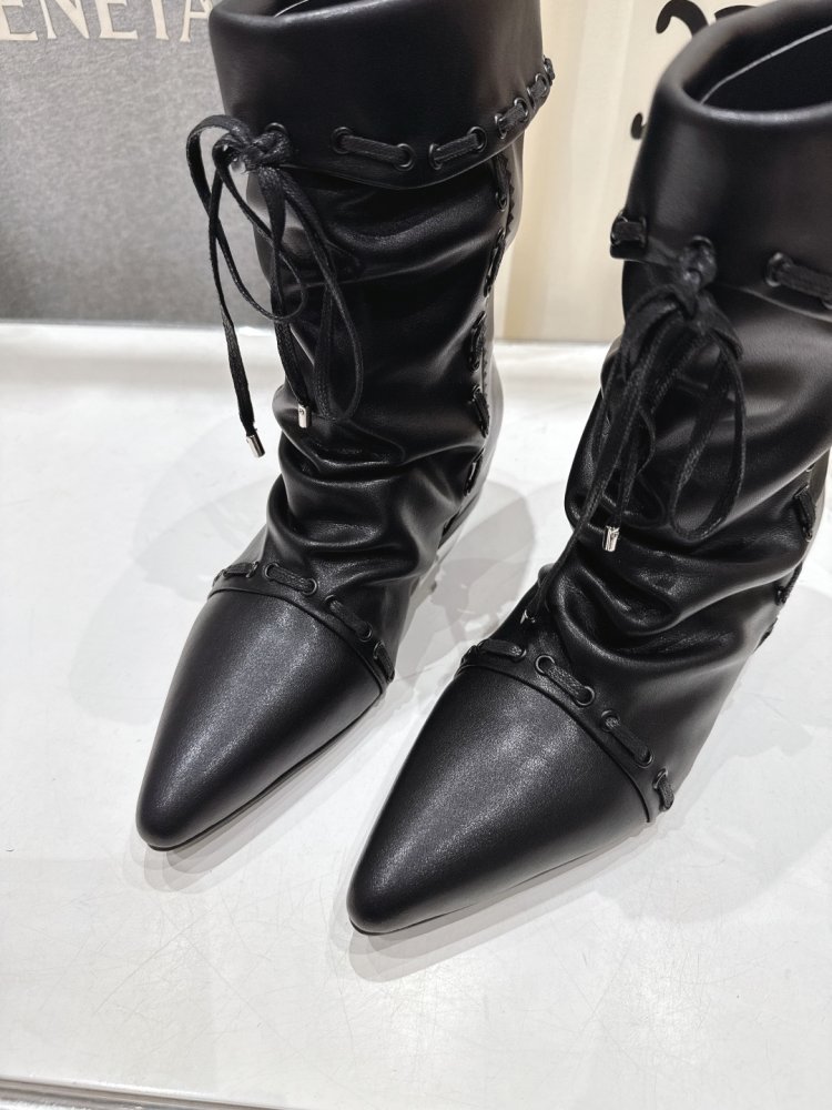 Короткі жіночі саопги зі шнурівкою до середини гомілки фото 7